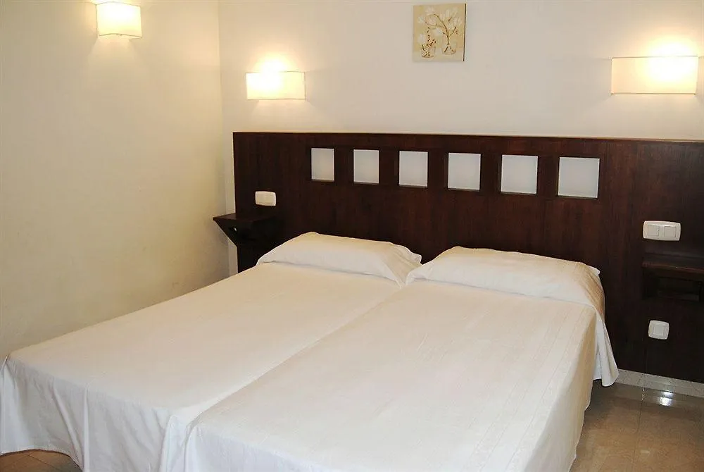 Apartamentos Turisticos Anoreta Rincon de la Victoria 0*,  Spain
