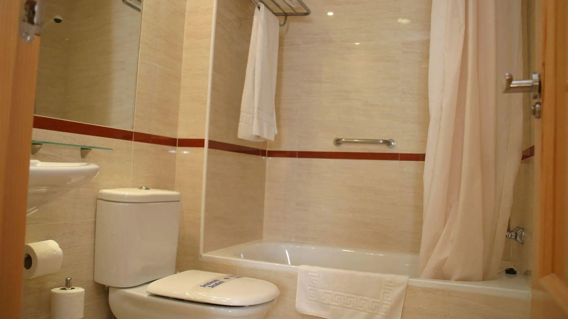 Apartamentos Turisticos Anoreta Rincon de la Victoria Spain